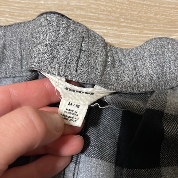 Men’s Roots Flannel PJS - Picture 3 of 4